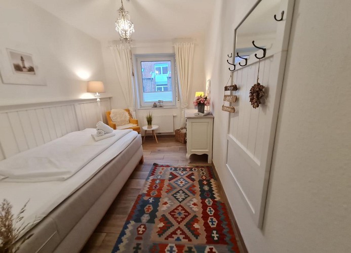 Schlafzimmer 2