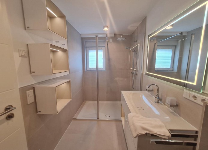 1. Badezimmer