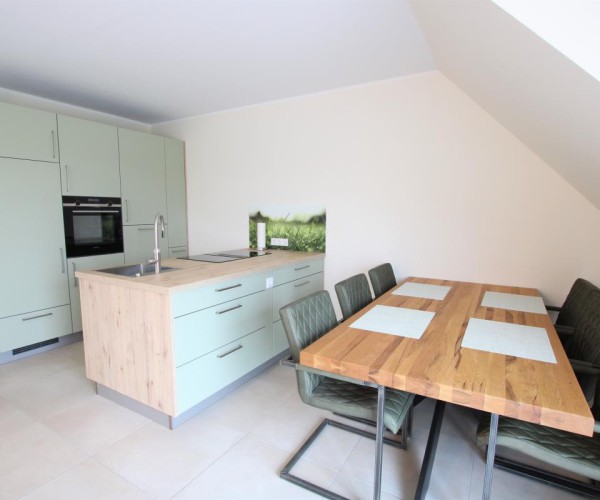 Küche und Essbereich